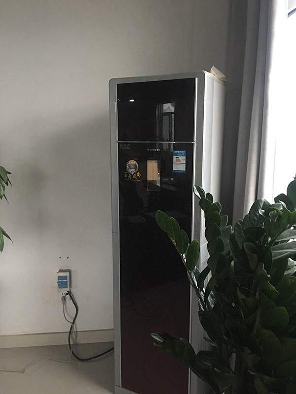 1511162176691653.jpg IMG_0421.jpg